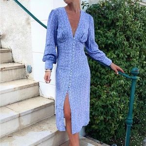 Realisation Par
100% silk

Vivienne dress in purple